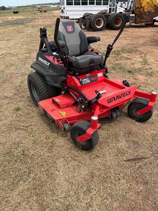 Image of Gravely Pro-Turn 460 equipment image 2