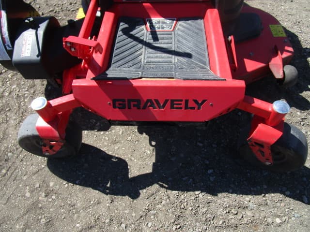 Image of Gravely ZT52 equipment image 4