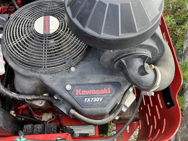 Image of Gravely Pro-Turn 160 equipment image 4