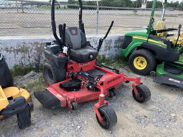 Image of Gravely Pro-Turn 160 equipment image 1