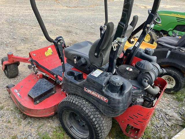 Image of Gravely Pro-Turn 160 equipment image 3