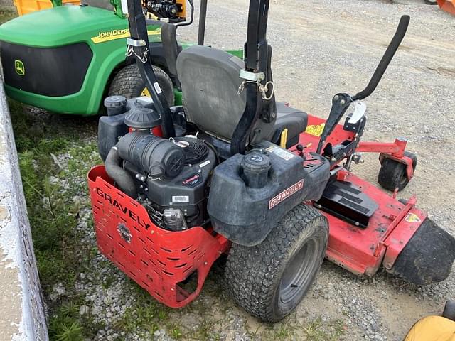 Image of Gravely Pro-Turn 160 equipment image 2