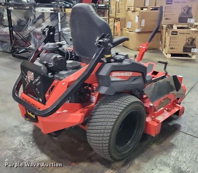 Image of Gravely Pro-Turn 600 equipment image 4