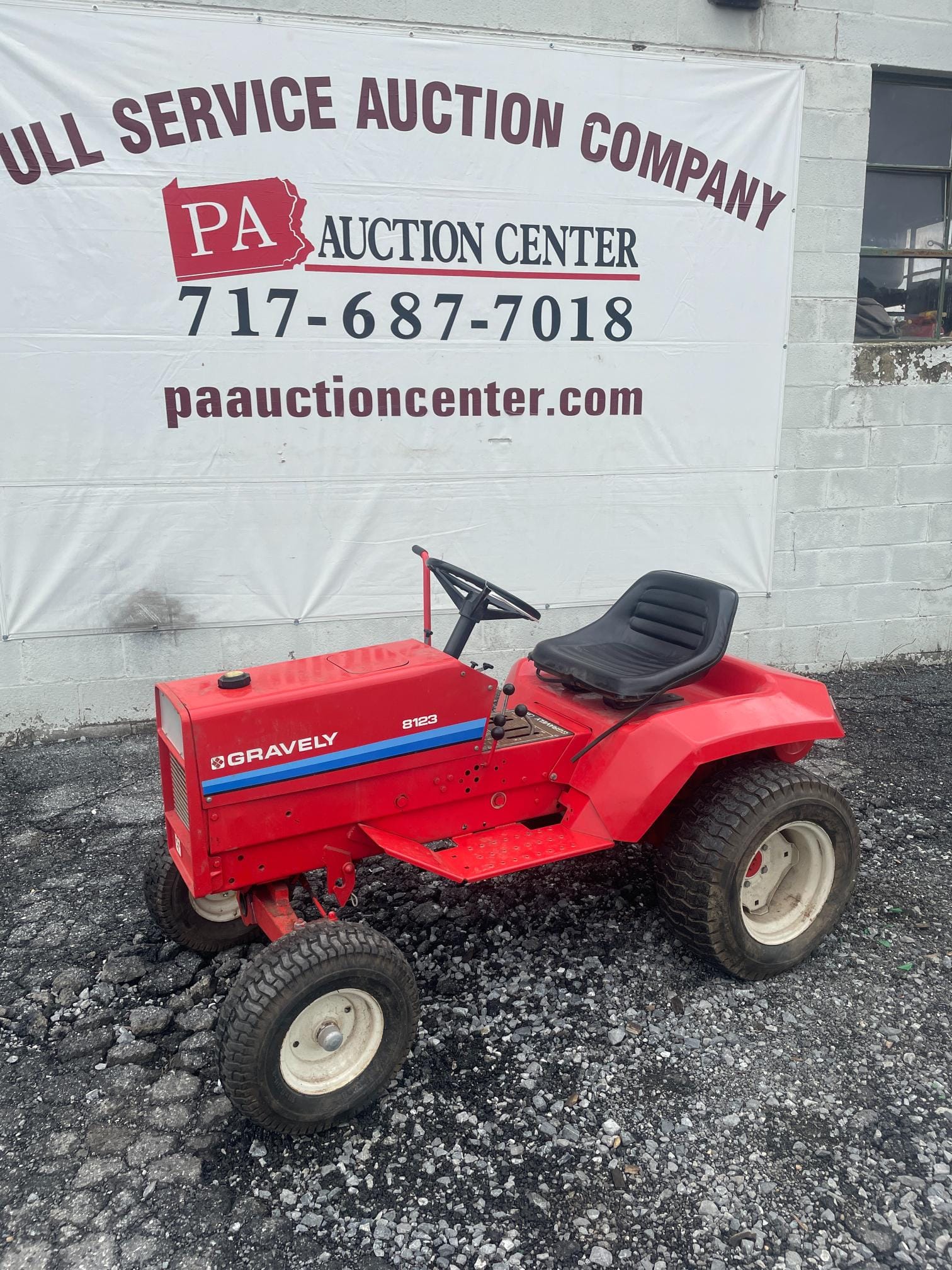 Main image Gravely 8123