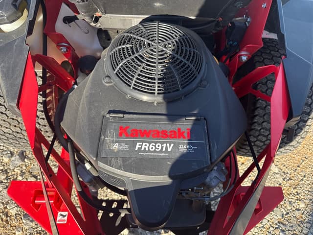 Image of Gravely ZT HD equipment image 4