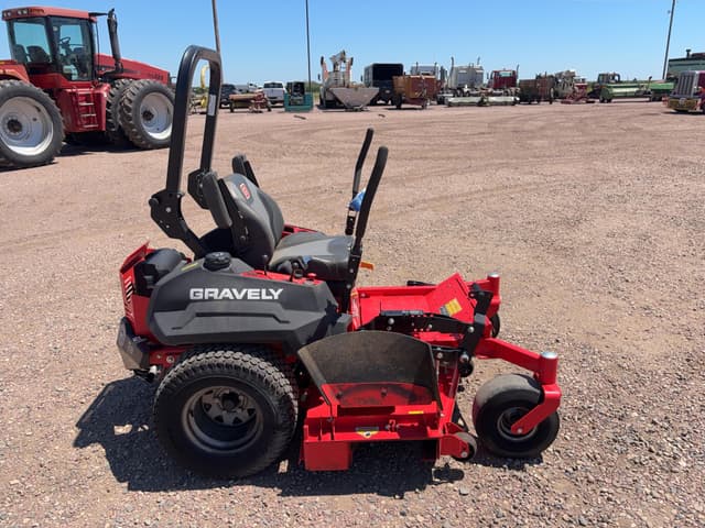 Image of Gravely Pro-Turn 260 equipment image 3