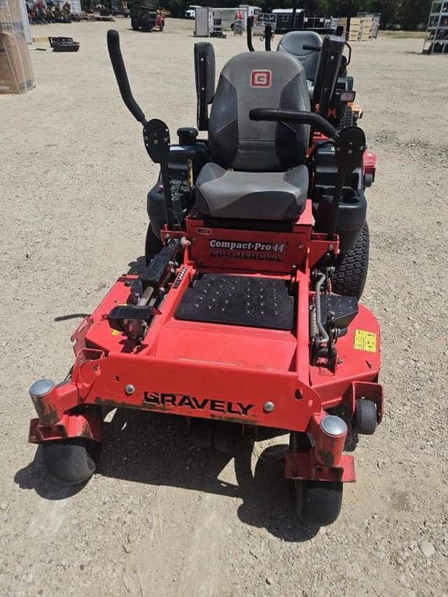 Image of Gravely Compact Pro 44 equipment image 1