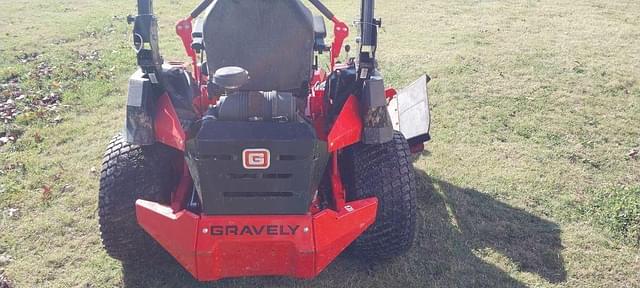 Image of Gravely Pro-Turn Mach One equipment image 3