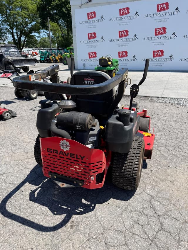 Image of Gravely Pro-Turn 148 equipment image 3
