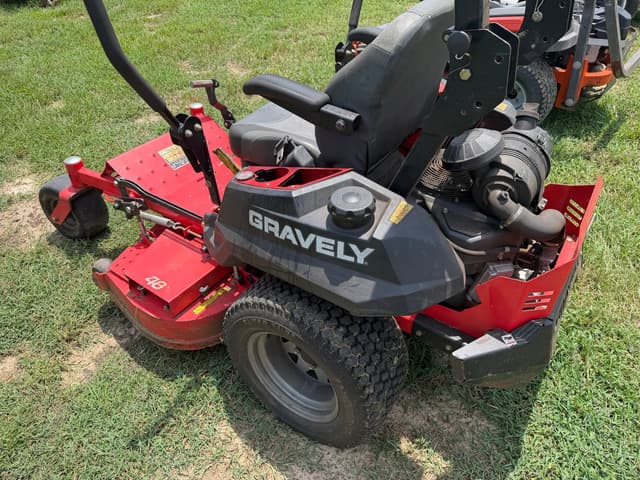 Image of Gravely Pro-Turn 148 equipment image 3