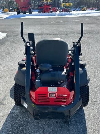 Image of Gravely Pro-Turn 160 equipment image 2