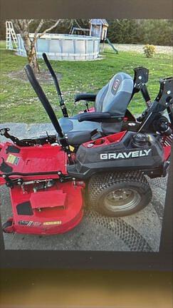 Image of Gravely Pro-Turn 160 equipment image 1