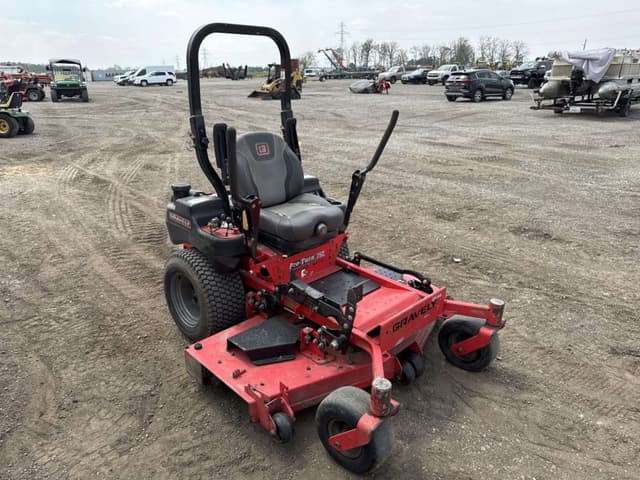 Image of Gravely Pro-Turn 160 equipment image 4
