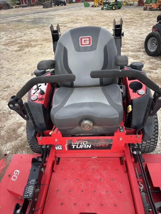 Image of Gravely Pro-Turn 160 equipment image 4