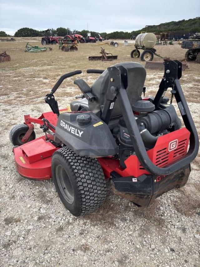 Image of Gravely Pro-Turn 160 equipment image 1