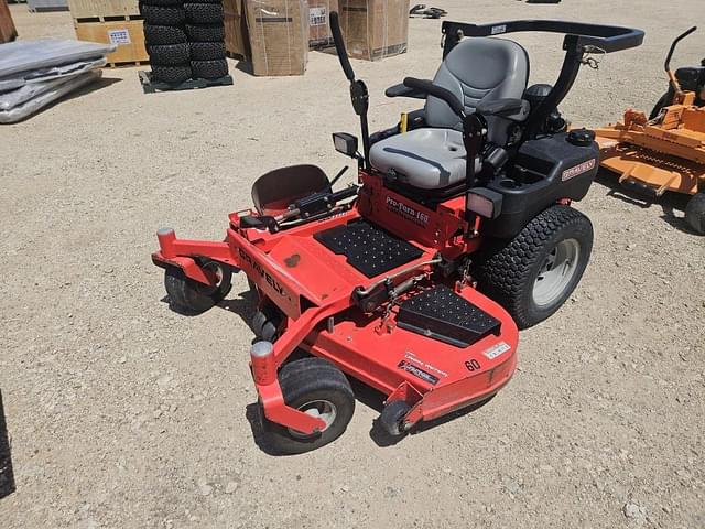 Image of Gravely Pro-Turn 160 equipment image 2