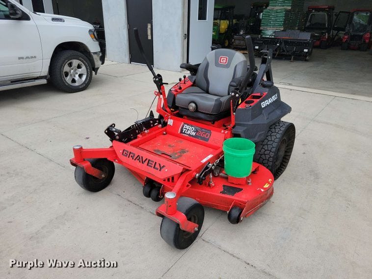 Gravely Pro-Turn 260 Equipment Image0