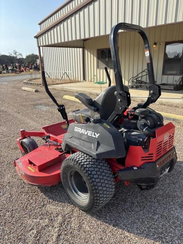 Image of Gravely  Pro Turn 272 equipment image 1
