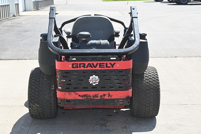 Image of Gravely Pro-Turn 460 equipment image 3