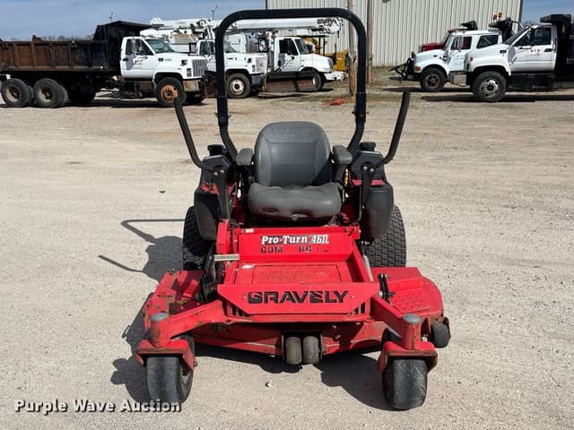 Image of Gravely Pro-Turn 460 equipment image 1