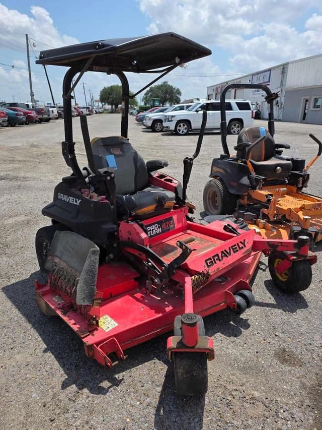 Image of Gravely Pro-Turn 472 equipment image 2