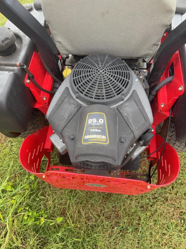 Image of Gravely Pro-Turn 60 equipment image 3
