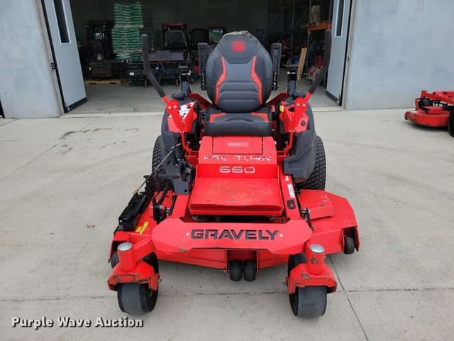Image of Gravely Pro-Turn 660 equipment image 1