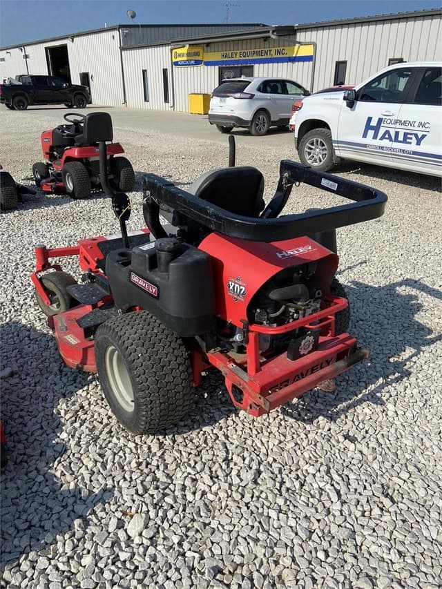 Image of Gravely 260 equipment image 3