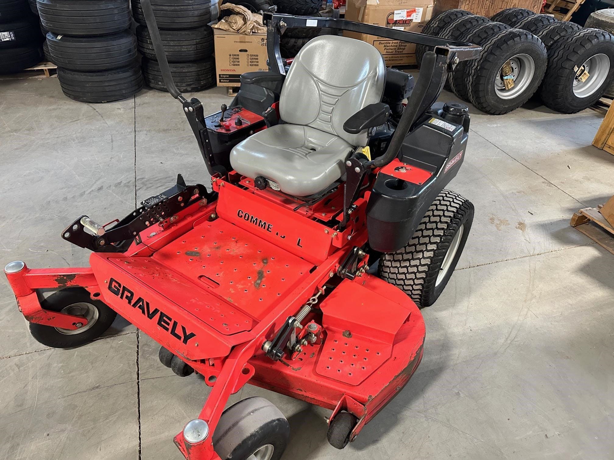 Gravely Pro-Turn 260 Equipment Image0