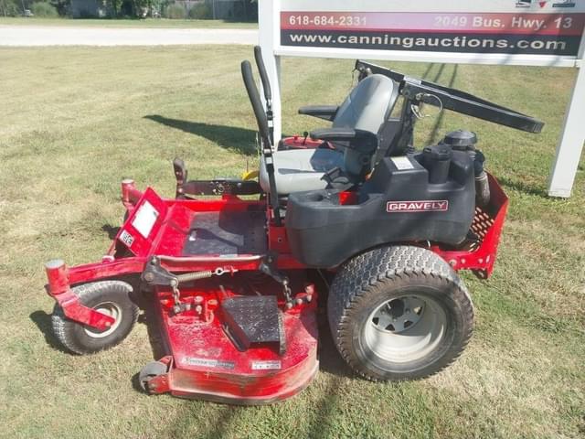 Image of Gravely Pro-Turn 260 equipment image 4