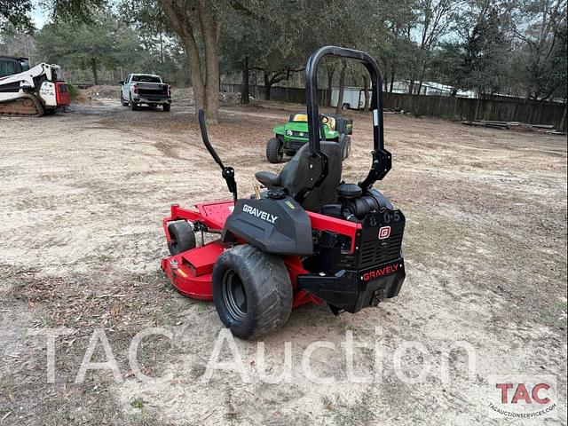 Image of Gravely Pro-Turn 460 equipment image 2