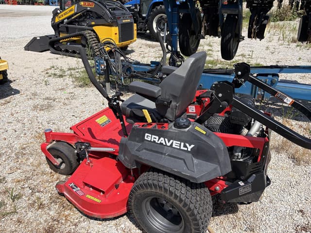 Image of Gravely Pro-Turn 460 equipment image 1