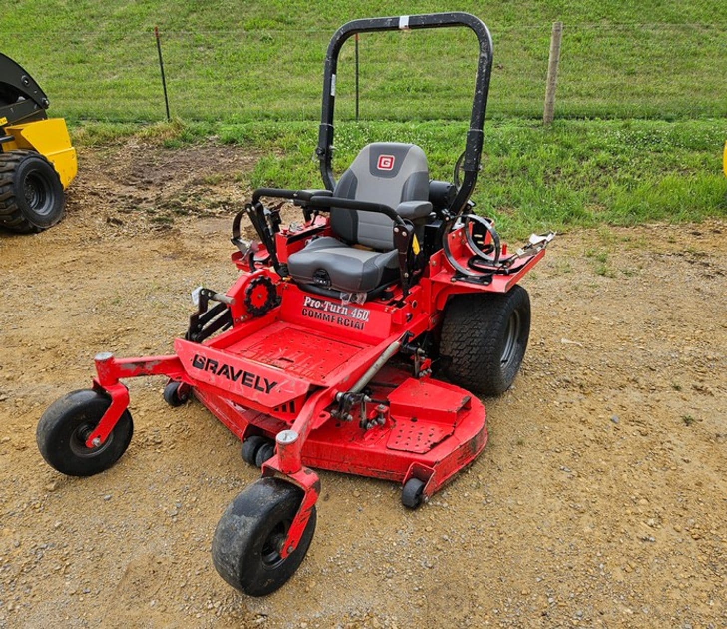 Gravely Pro-Turn 460 Equipment Image0