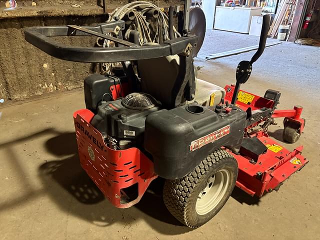 Image of Gravely Pro-Turn 52 equipment image 3