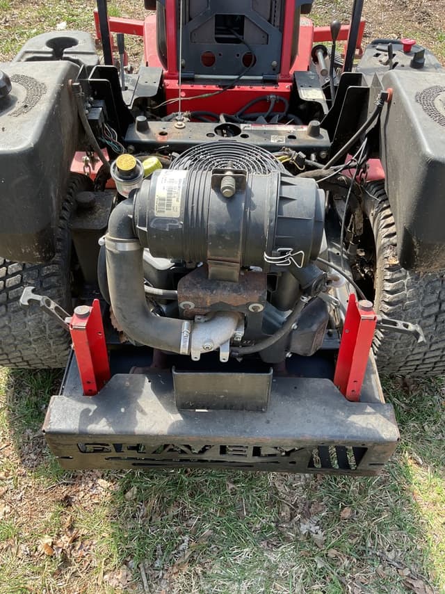 Image of Gravely 260 equipment image 4