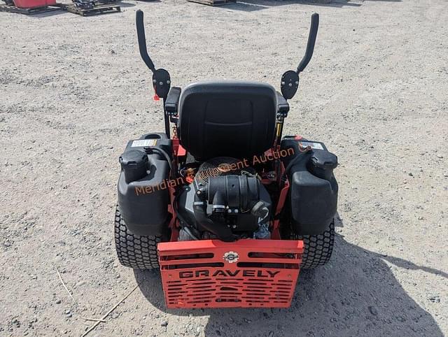 Image of Gravely Compact Pro 44 equipment image 3