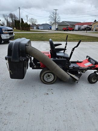 Gravely ZT 1634 XL Equipment Image0