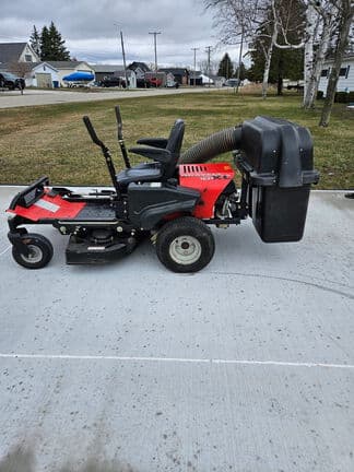 Image of Gravely ZT 1634 XL equipment image 2