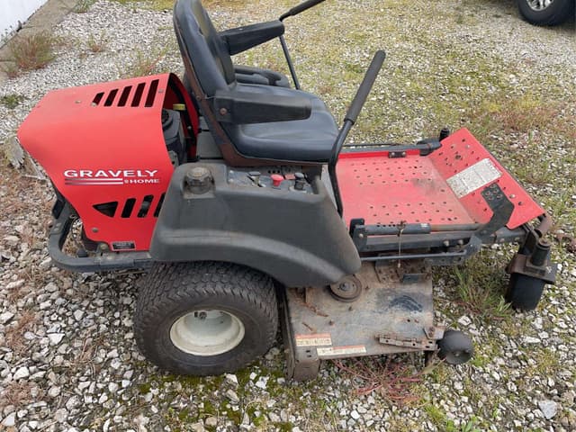 Image of Gravely ZT2148 equipment image 3