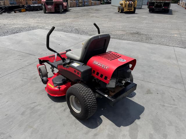 Image of Gravely ZT42 equipment image 2