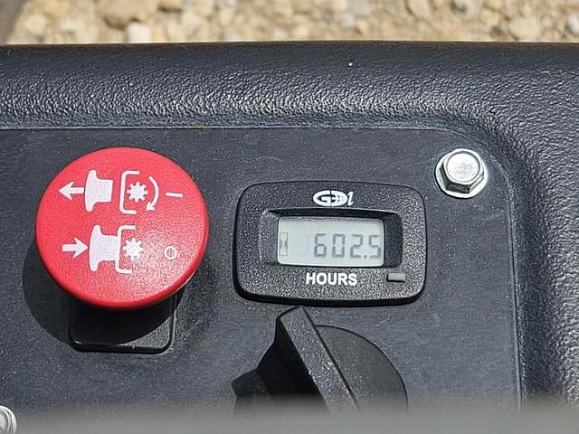 Image of Gravely ZT 44HD equipment image 4