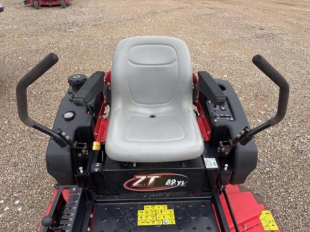 Image of Gravely ZT48XL equipment image 4