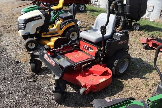 Image of Gravely ZT 52HD equipment image 2