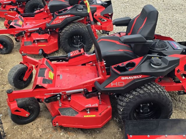 Image of Gravely ZT HD equipment image 1