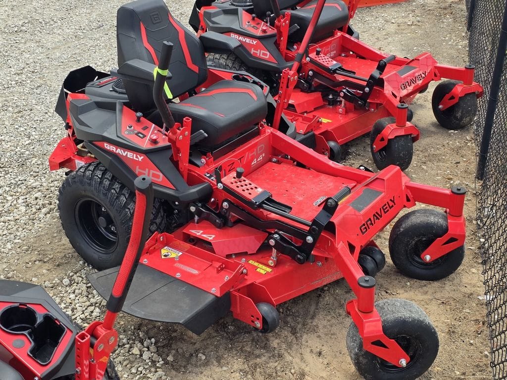 2026 Gravely ZT HD Equipment Image0