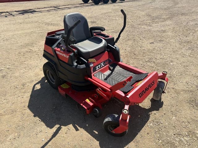 Image of Gravely ZTX-42 equipment image 3