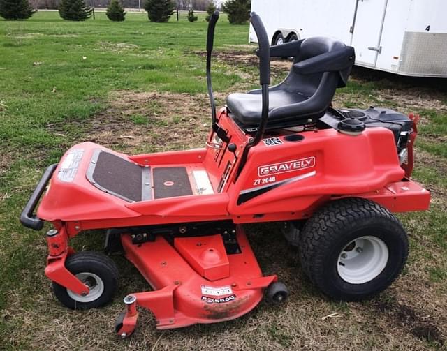 Image of Gravely ZT2048 equipment image 1