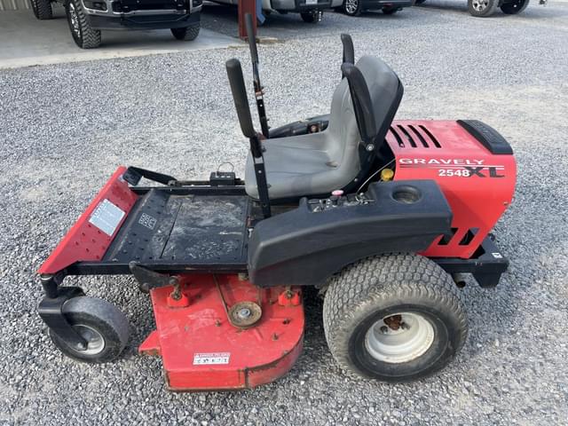 Image of Gravely ZT2548XL equipment image 1