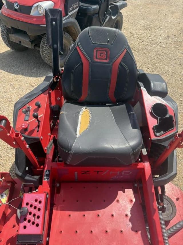 Image of Gravely ZTHD48 equipment image 4