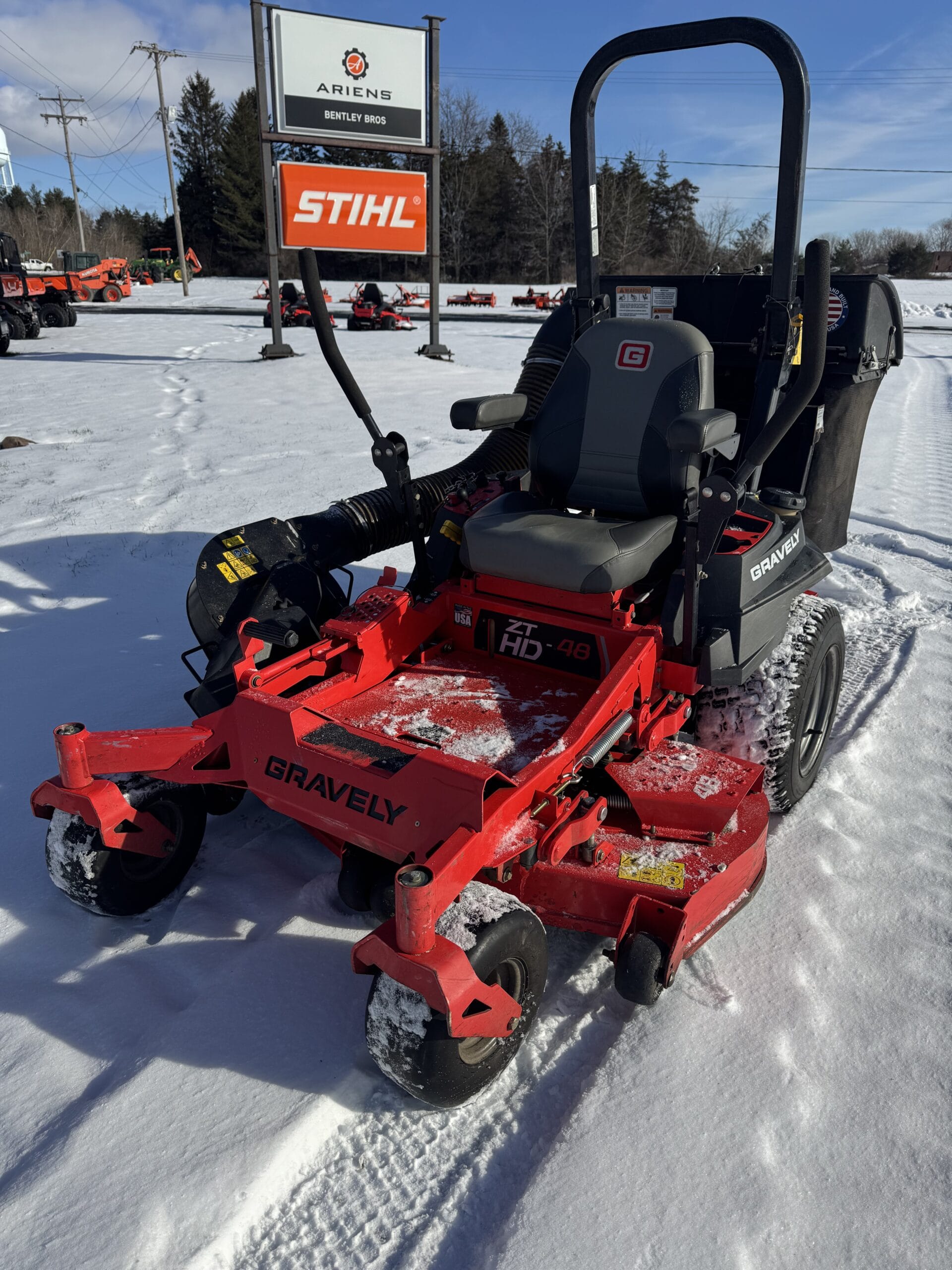 2017 Gravely ZTHD48 Equipment Image0